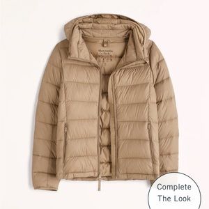 A&F lightweight packable puffer sz L